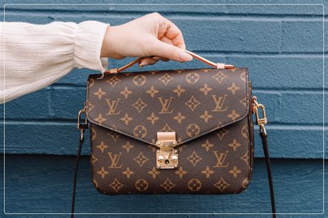 louis vuitton side bag fake